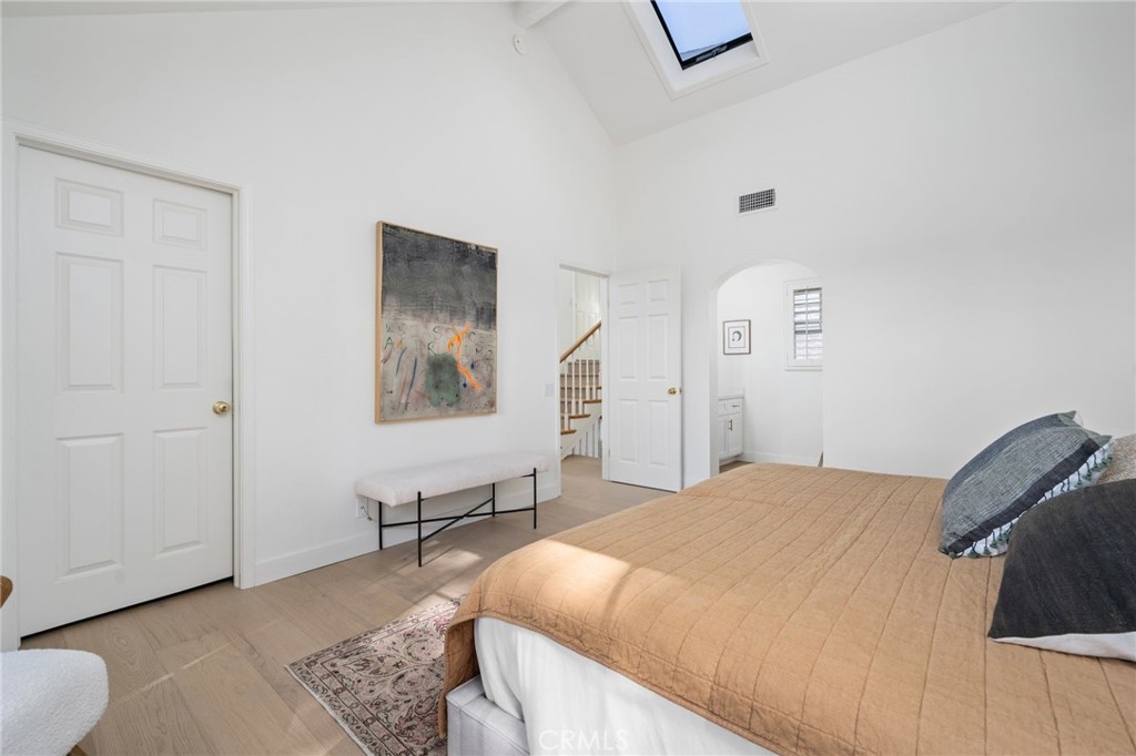 Harbor View Knoll (HKNL) - Residential