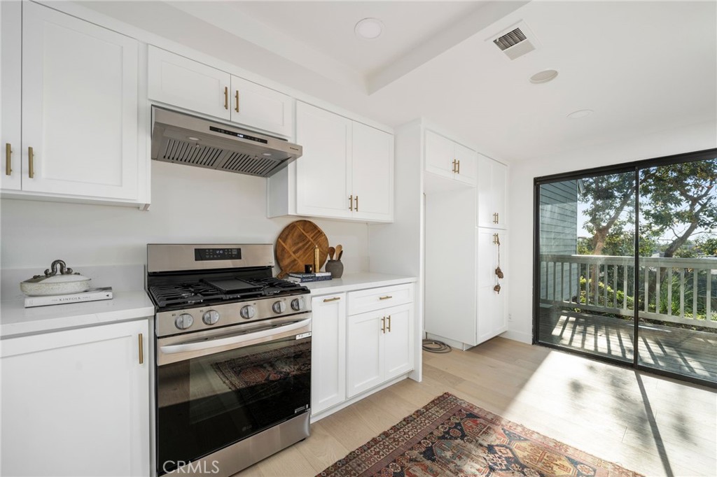 Harbor View Knoll (HKNL) - Residential
