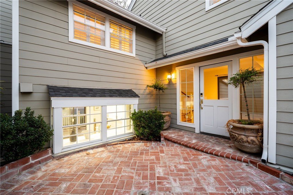 Harbor View Knoll (HKNL) - Residential