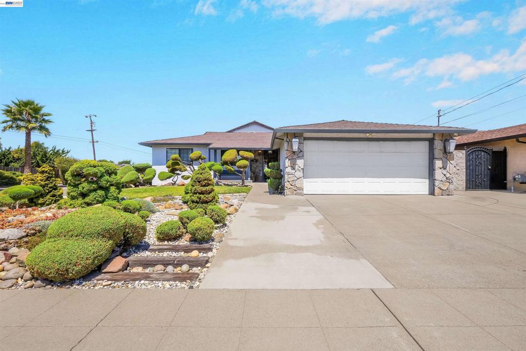 1799 Catalpa Court