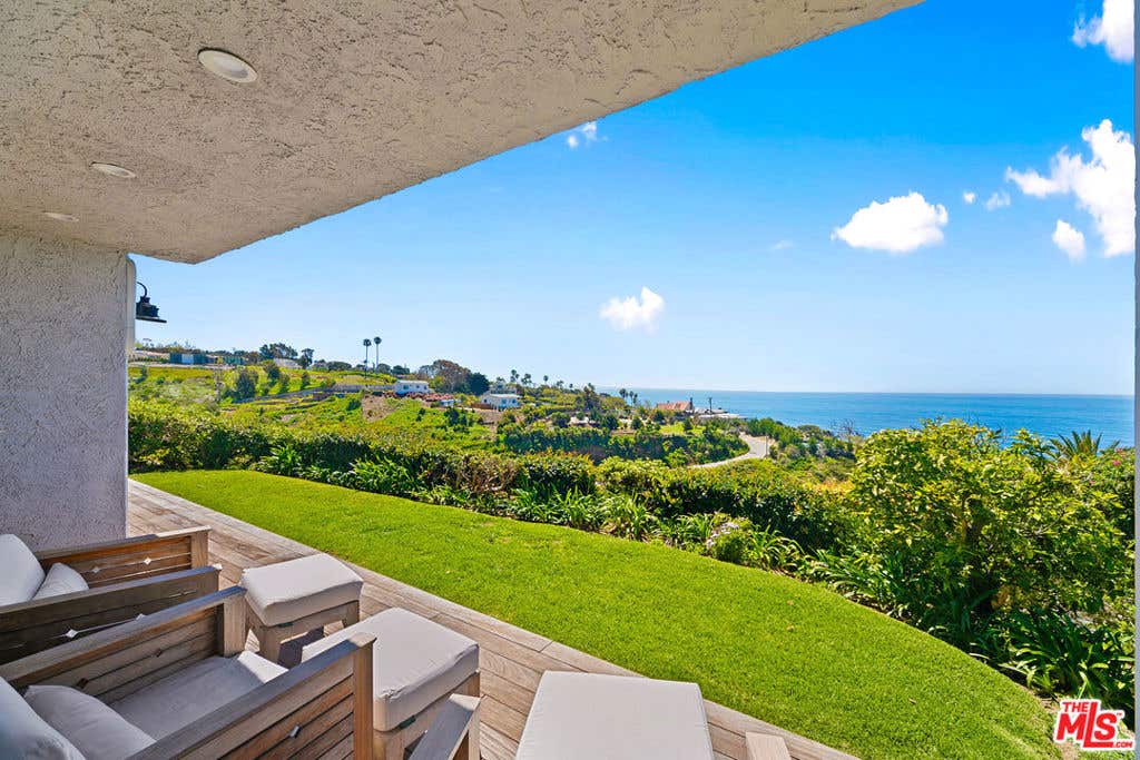 Photo of 6817 Seawatch Lane, Malibu, CA 90265 (MLS # 26721661)