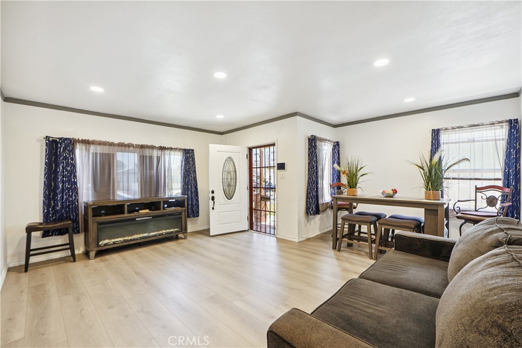 1614 E 124th Street