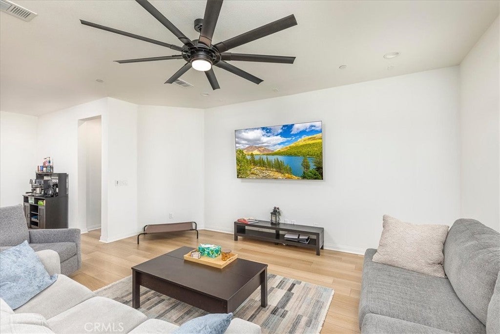 25344 Picket Range