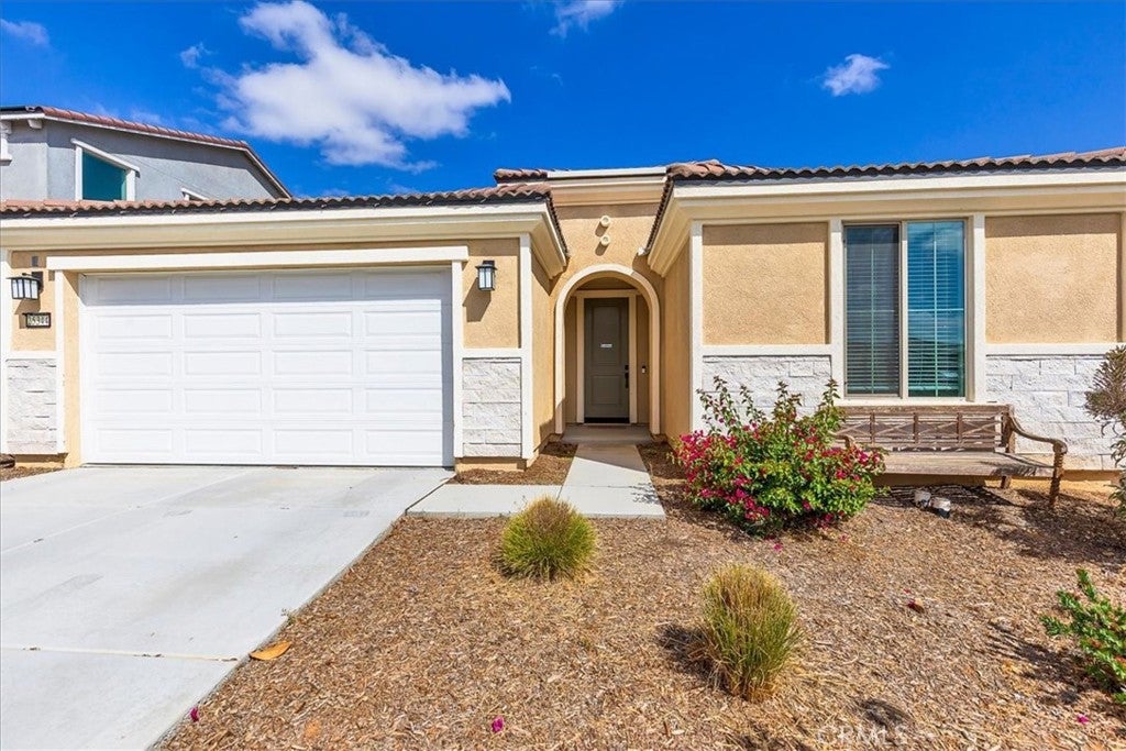 25344 Picket Range