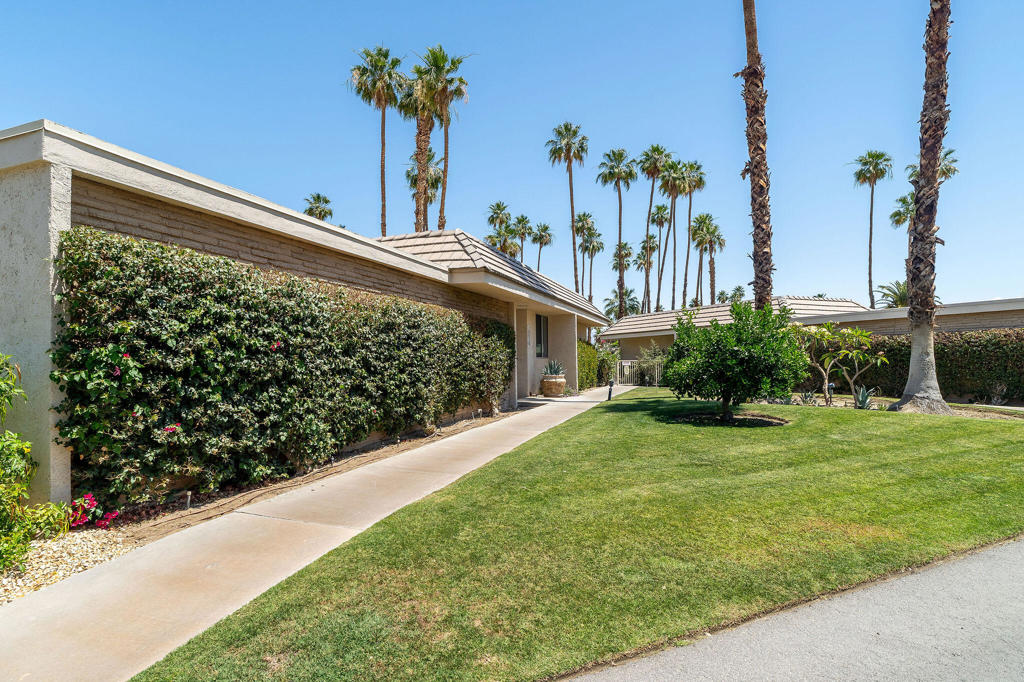 76930 Robin Drive