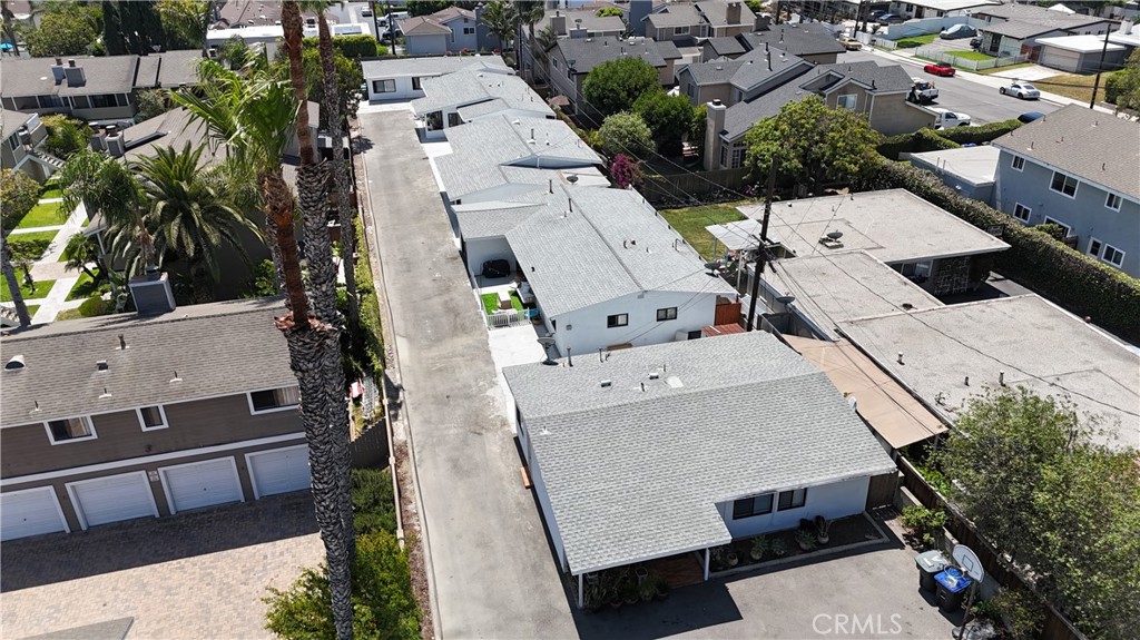 2422 Santa Ana Avenue