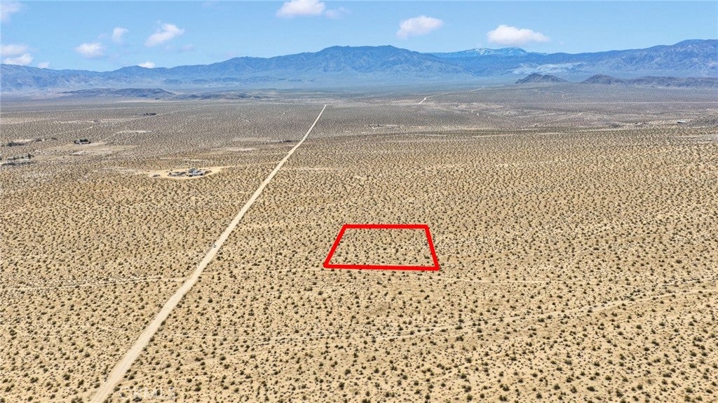 1 Off Green Mine Rock Road