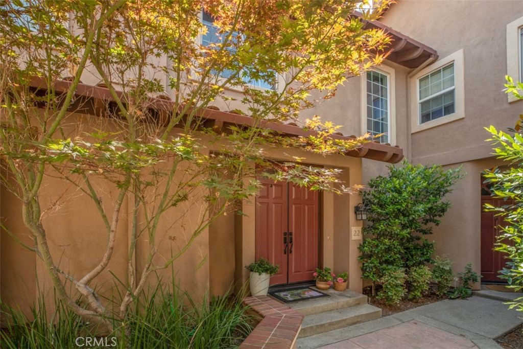 Located in the Highly desirable Seabrisa community. This beautiful 2 bedroom 2.5 bath home has tons of upgrades. The double door entry invites you into this beautiful floor plan with vinyl flooring throughout. The remodeled downstairs bathroom is stunning. The remodeled kitchen has granite counters and stainless steel appliances opens to a lovely living room with fireplace. The dining room opens to a large patio facing a peaceful tree lined path. The primary bedroom has double door entry, a huge closet with mirrored doors and opens to a beautifully remodeled bath with double vanities, quartz counters and a newer spacious shower. The second bedroom is spacious and has a private remodeled bath. Association offers a pool, spa, and tennis courts. You will also be a member of SAMLARC with access to the cities Beach Club.
Property currently has great tenants.