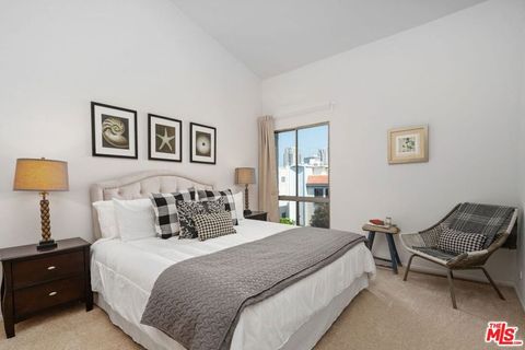 Tiny photo for 1440 Veteran Avenue #544, Los Angeles, CA 90024 (MLS # 25593257)