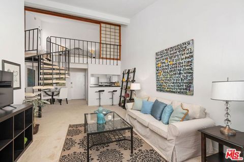Tiny photo for 1440 Veteran Avenue #544, Los Angeles, CA 90024 (MLS # 25593257)