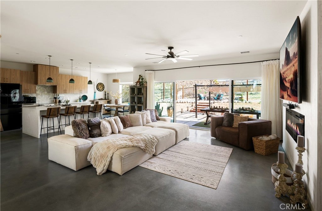 Photo of 59621 Mesa Drive, Yucca Valley, CA 92284 (MLS # JT26230071)