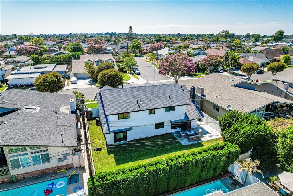 17392 Lido, Huntington Beach CA 92647 - Photo 42