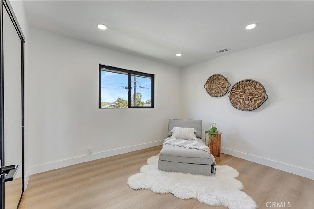 17392 Lido, Huntington Beach CA 92647 - Photo 35