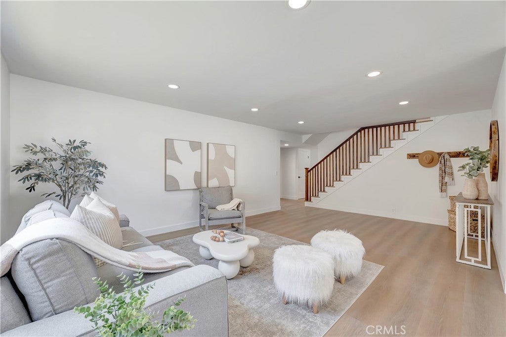 17392 Lido, Huntington Beach CA 92647 - Photo 8