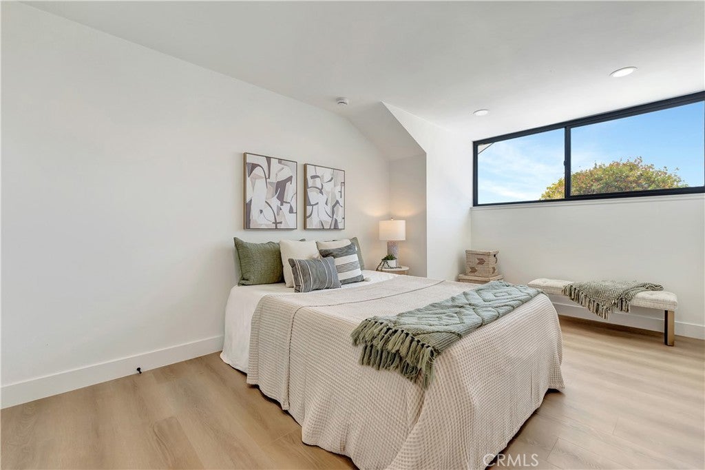 17392 Lido, Huntington Beach CA 92647 - Photo 32