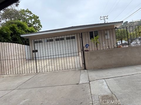 Tiny photo for 535 Wentworth Avenue, Santa Barbara, CA 93101 (MLS # DW26034240)