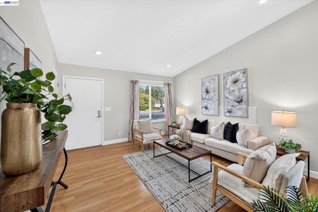 4135 Bishop Pine Way
