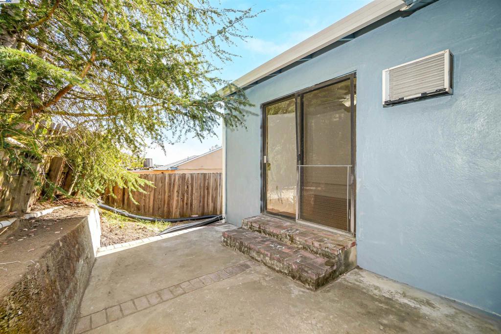 CASTRO VALLEY - Residential