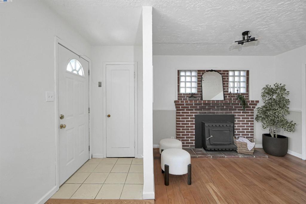 CASTRO VALLEY - Residential