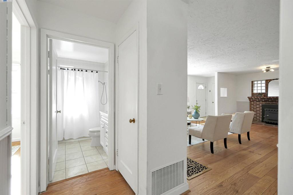 CASTRO VALLEY - Residential