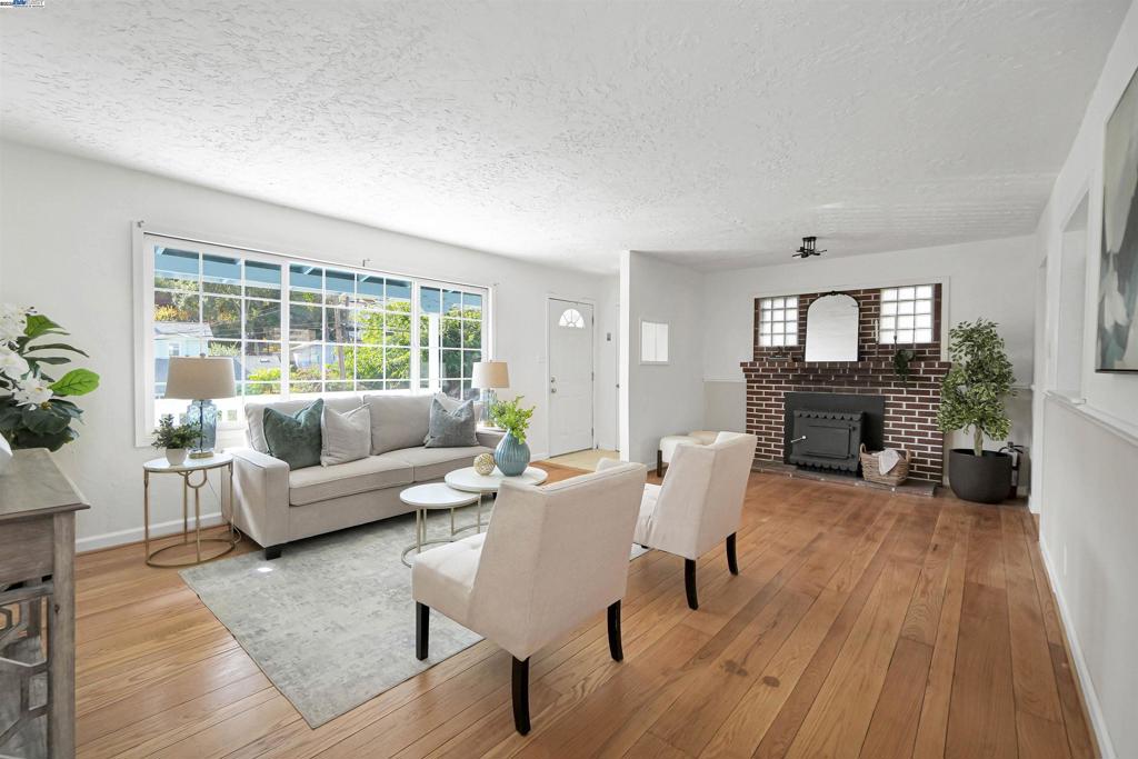 CASTRO VALLEY - Residential