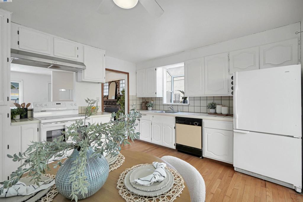 CASTRO VALLEY - Residential