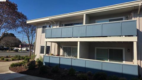 Photo of 38228 Paseo Padre Pkwy #18, Fremont, CA 94536 (MLS # 41133218)