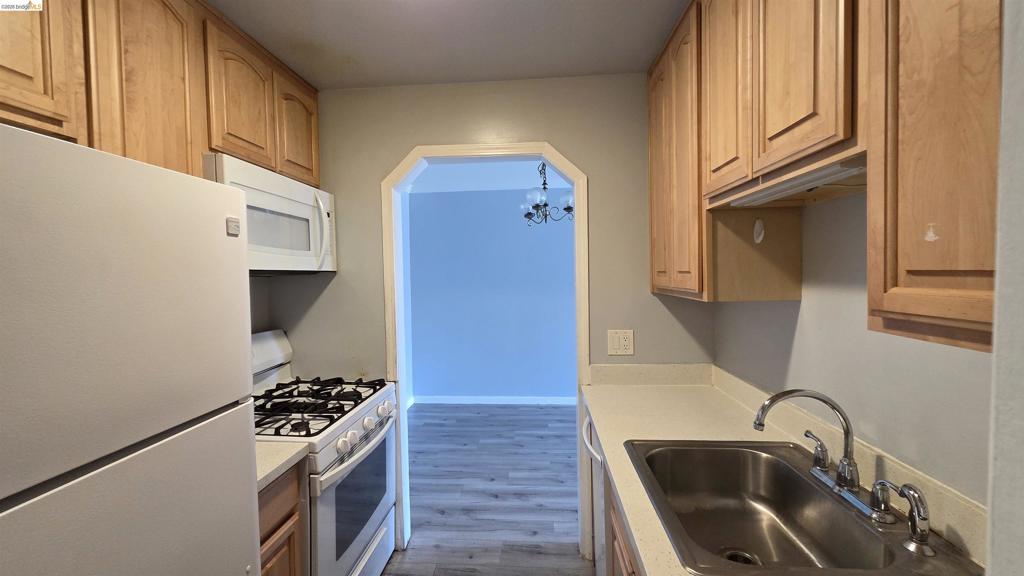 38228 Paseo Padre Pkwy 18