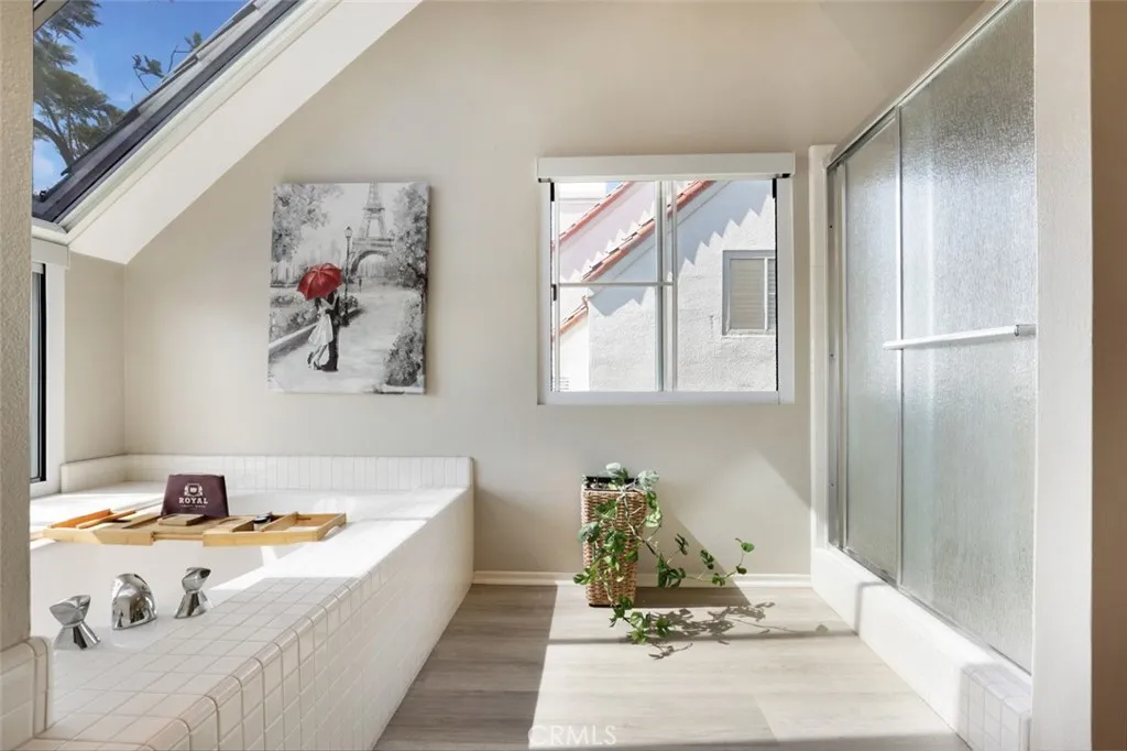 Dana Point, California 92629, United States, 3 Bedrooms Bedrooms, ,3 BathroomsBathrooms,Residential,Active,219588