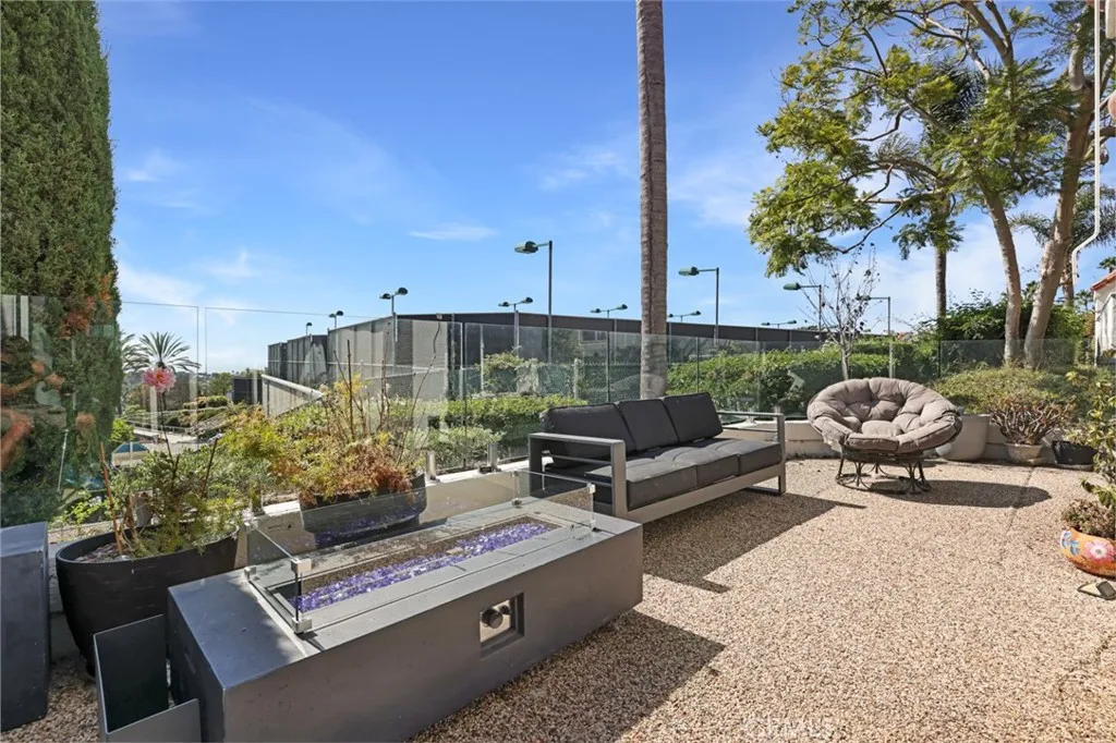 Dana Point, California 92629, United States, 3 Bedrooms Bedrooms, ,3 BathroomsBathrooms,Residential,Active,219588