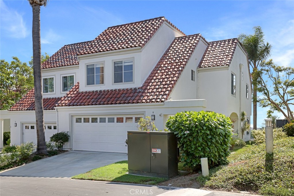 Welcome to Encantamar, Dana Point
This coastal townhome offers some of the most breathtaking panoramic views—ocean, greenbelt, and unforgettable sunsets—all from a private, gated community just minutes to the beach.
Step inside and you’ll notice the light and open flow right away. High ceilings, skylights, and walls of windows frame the views and fill the home with natural light. The main level is designed for easy living and entertaining, with a spacious dining and living room, a bright kitchen with breakfast nook, and direct access to a private patio with no neighbors behind—perfect for evening cocktails or a quiet dinner outdoors.
Upstairs, the generous secondary bedrooms are complemented by a primary suite that feels like a retreat, complete with vaulted ceilings, a cozy fireplace, spa-like bath, walk-in closet, and sweeping ocean views.
Practical features like an indoor laundry room, two car garage, a full-size driveway, and ample guest parking add to the comfort and convenience.
Encantamar residents enjoy resort-style amenities including a pool, spa, fitness center, clubhouse, and public tennis courts—all within easy reach of Dana Point Harbor, local shops, and dining.
This is a rare lease opportunity in one of Dana Point’s premier coastal communities.