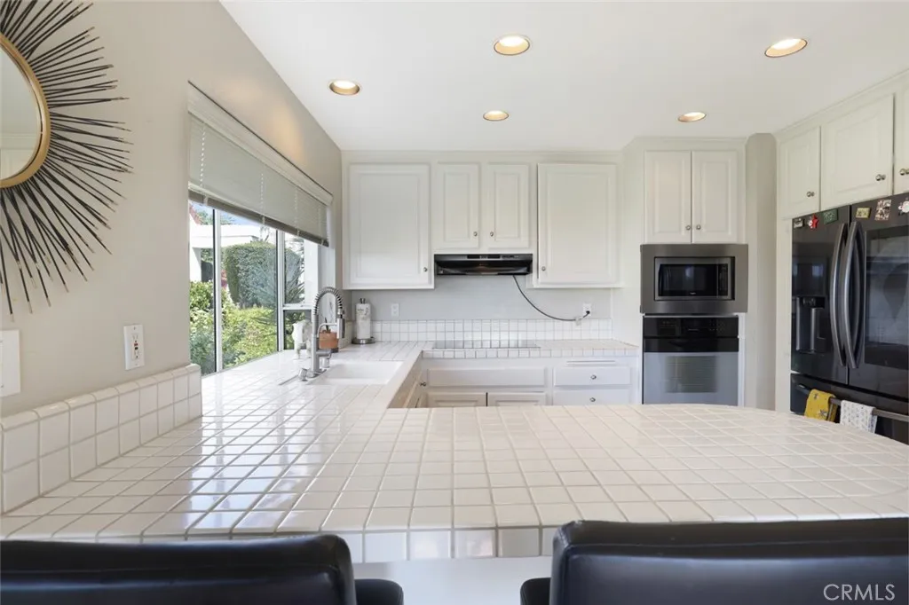 Dana Point, California 92629, United States, 3 Bedrooms Bedrooms, ,3 BathroomsBathrooms,Residential,Active,219588