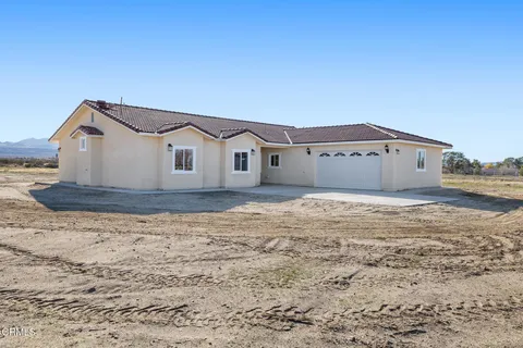 10824 E Avenue S Ave, Littlerock, CA 93543 - MLS#: P1-25234