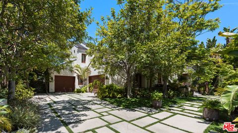 Photo of 13947 Durham Road, Beverly Hills, CA 90210 (MLS # 26830697)