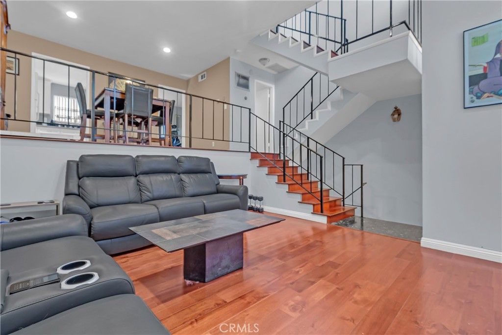 Photo of 12334 Chandler Blvd #C, Valley Village, CA 91607 (MLS # DW25257125)