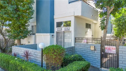 12334 Chandler Blvd Unit C, Valley Village, CA 91607 - MLS#: DW25257125