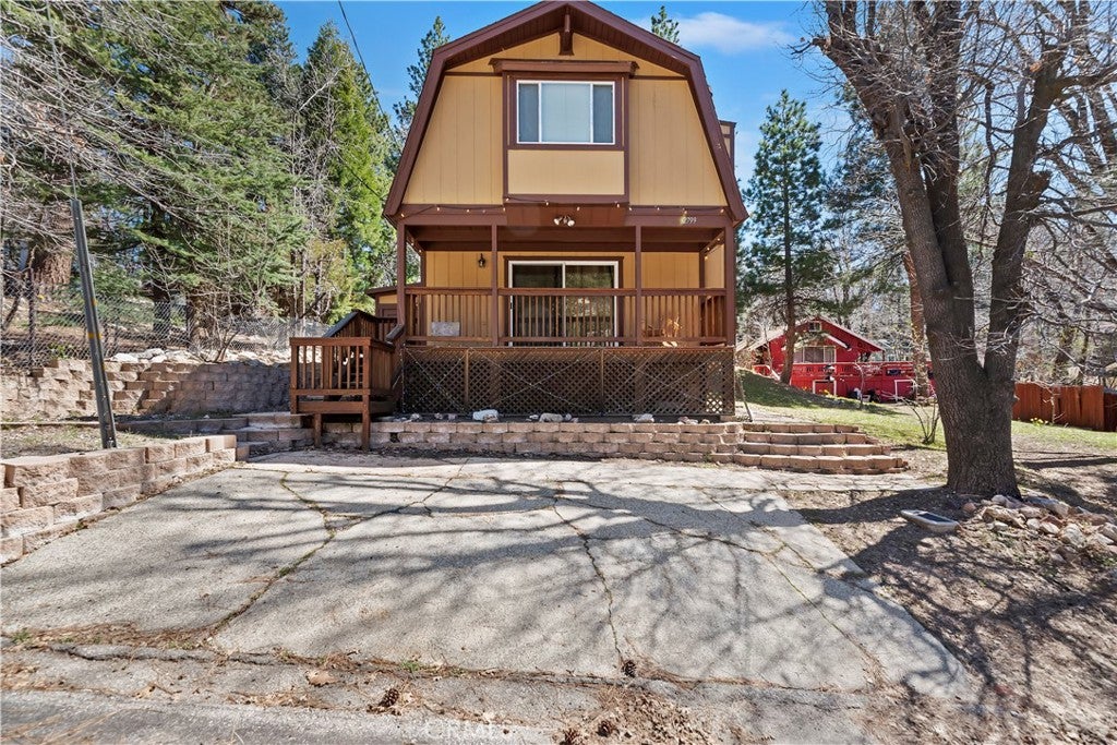 32799 Badger Ln