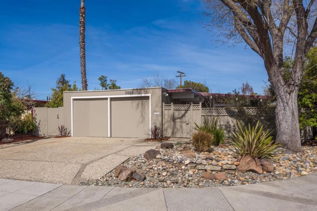 listing image 130723788061140958611