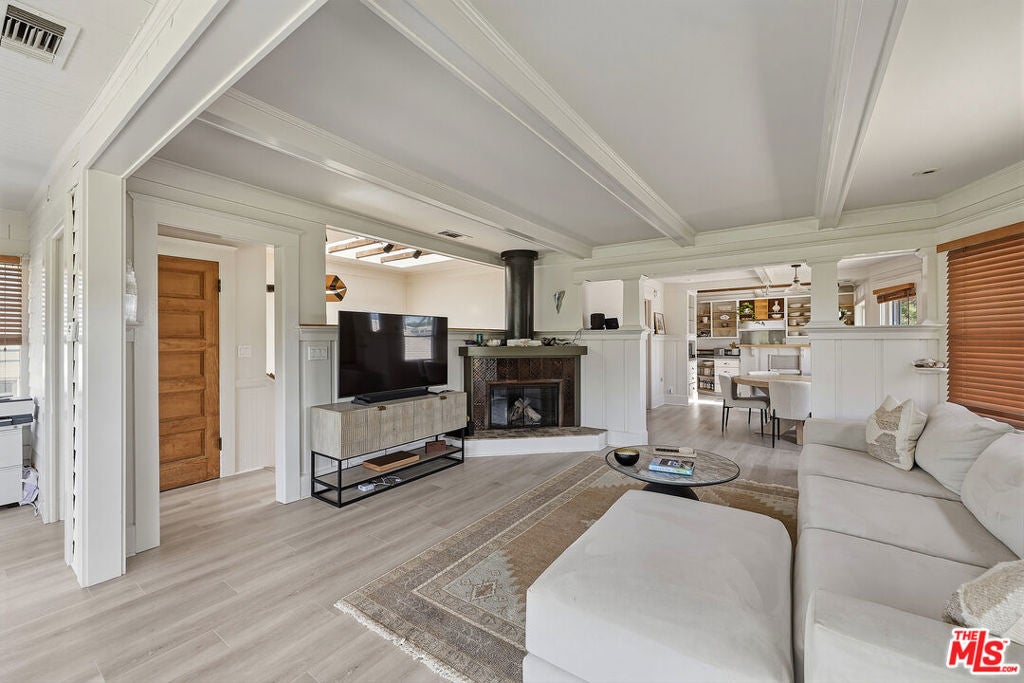 218 Horizon Avenue