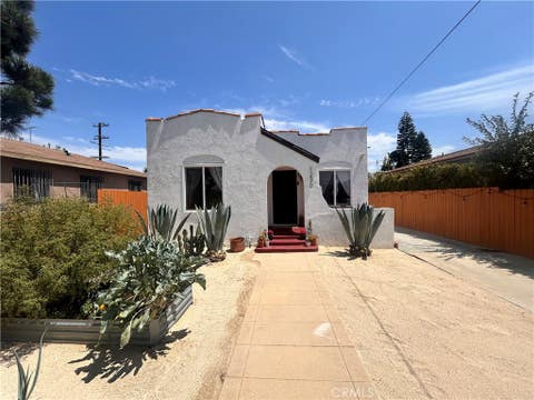 Photo of 1230 Fraser Ave, Los Angeles, CA 90022 (MLS # DW26177507)