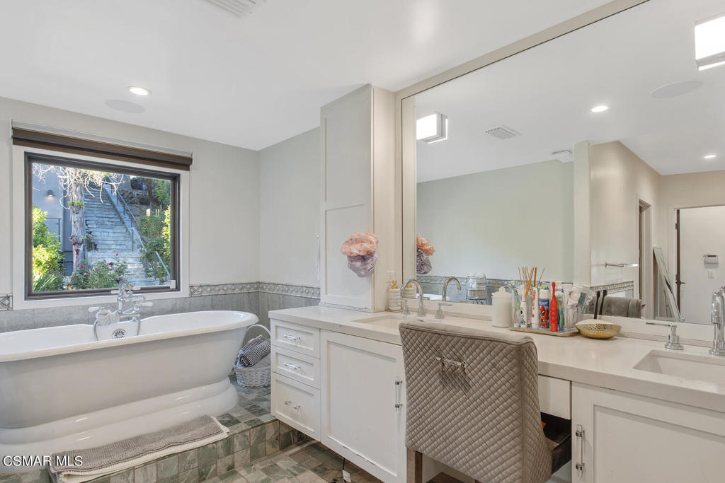 Lake Sherwood-762 - 762 - Residential