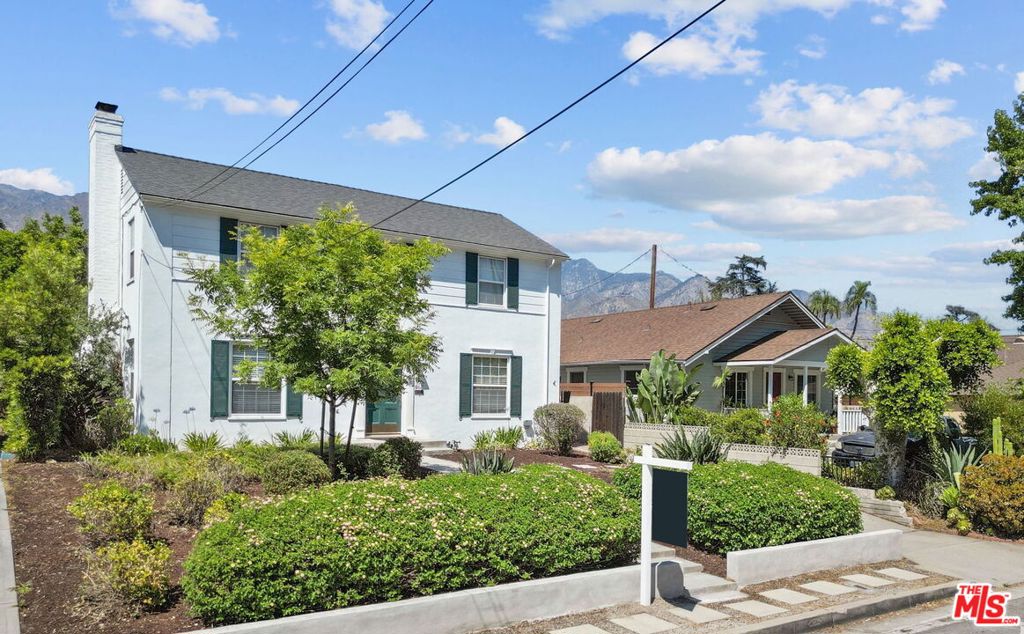 867 New York Drive