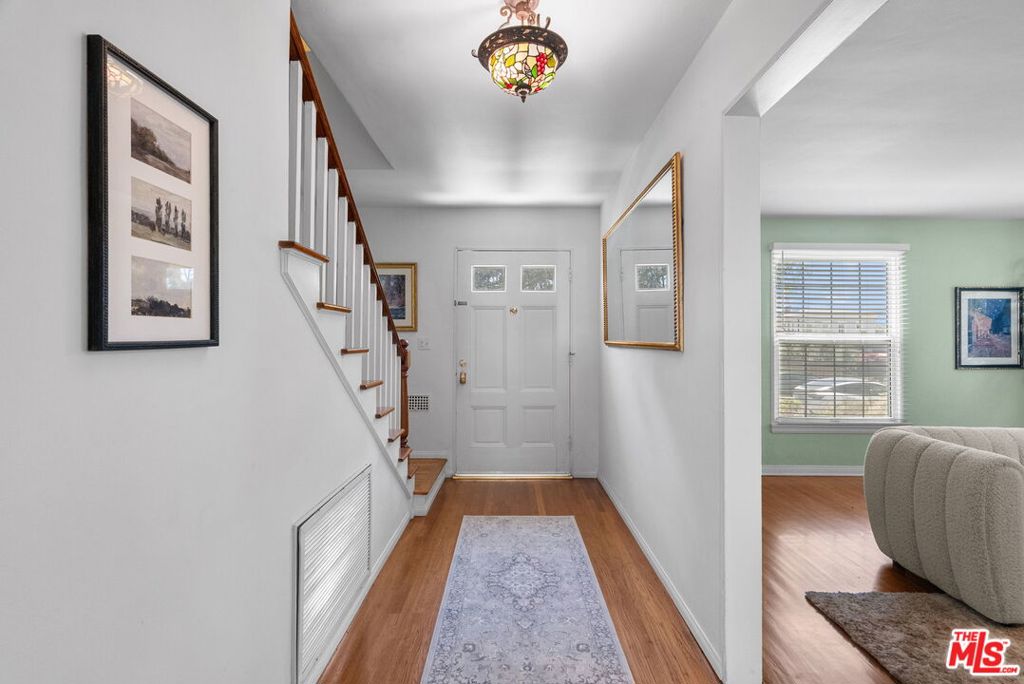 867 New York Drive