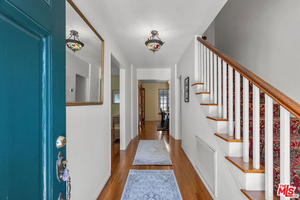 867 New York Drive