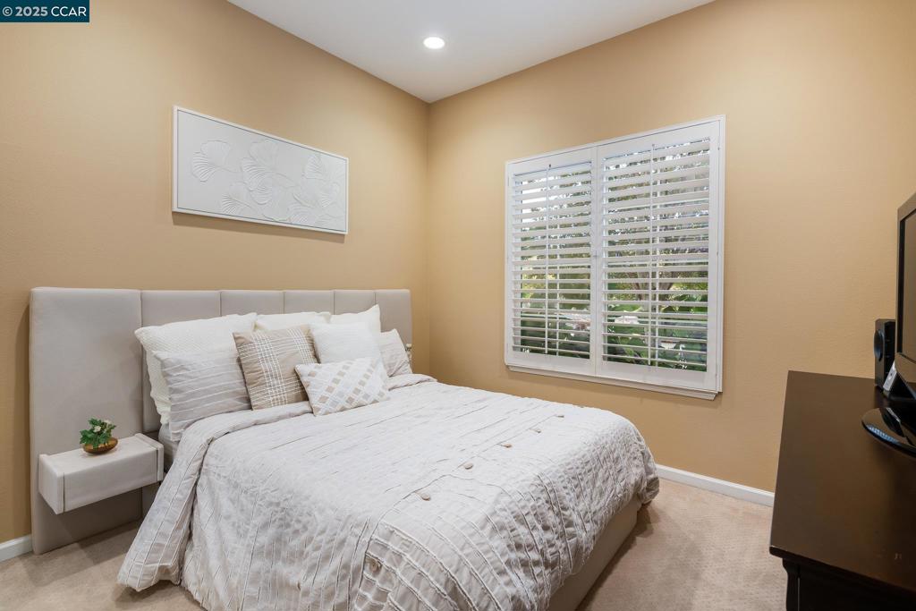 BRIDGES - Residential