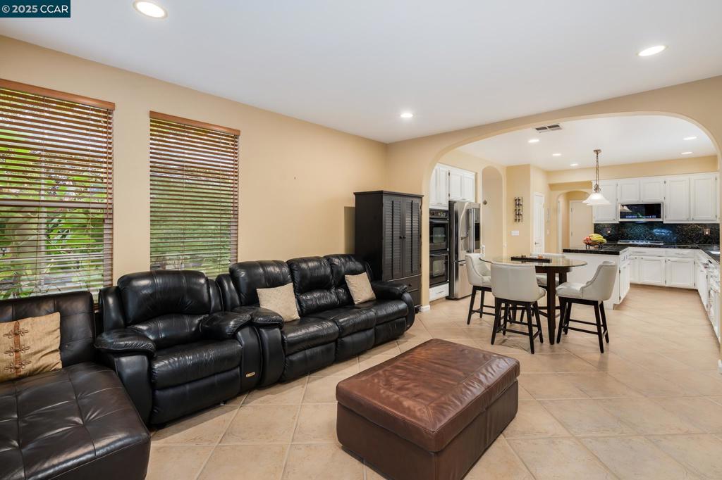 BRIDGES - Residential