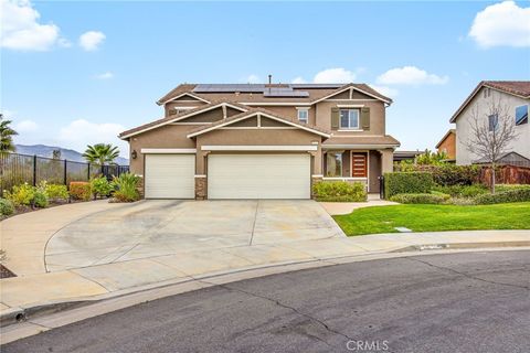 Photo of 32527 Falling Leaf Court, Wildomar, CA 92595 (MLS # IG26032033)
