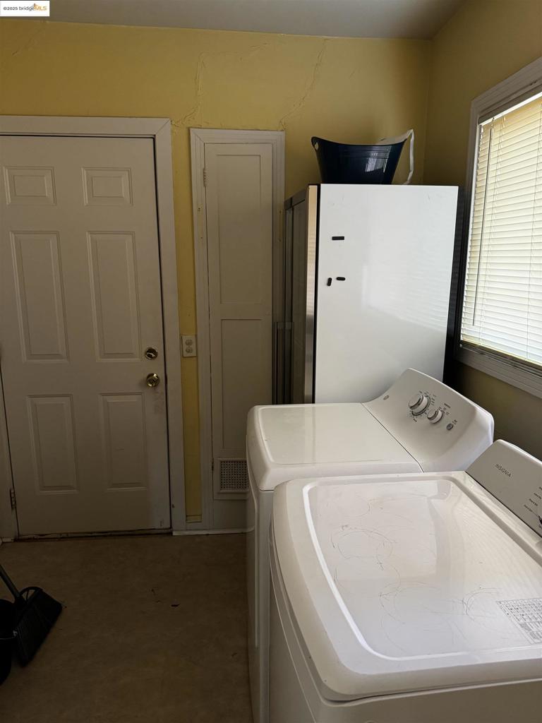 BAY POINTE - Residential