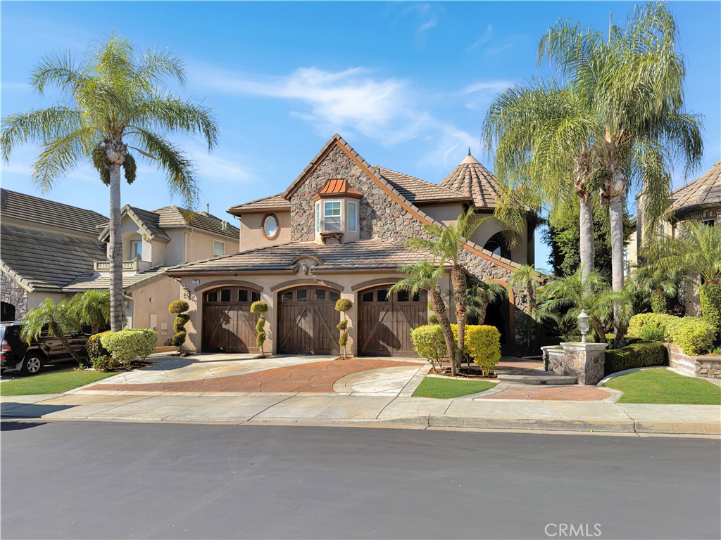 525 Dickinson Circle