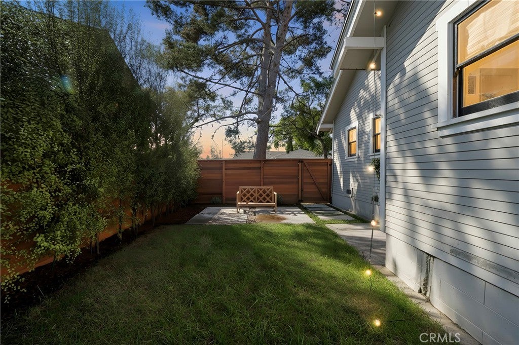 4401 E Vermont